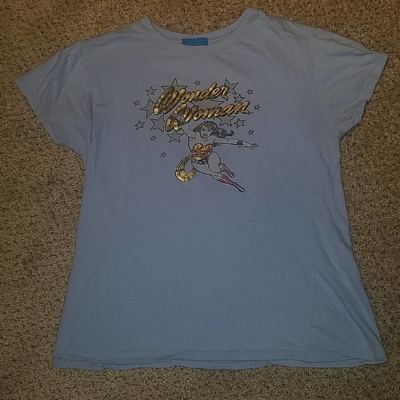 VINTAGE wear WONDER WOMAN tee, Large - Picture 1 of 3